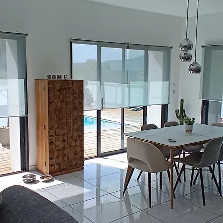 La Velaysienne 5 étoiles Piscine,sauna, Jacuzzi Hébergement de vacances *