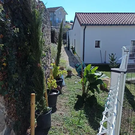 度假居 La Velaysienne 5 Etoiles Piscine,sauna, Jacuzzi Le Monteil (Haute-Loire)